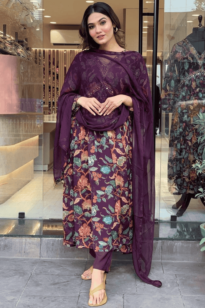 Tantalizing Purple Floral Printed Georgette Event Wear Pant Suit