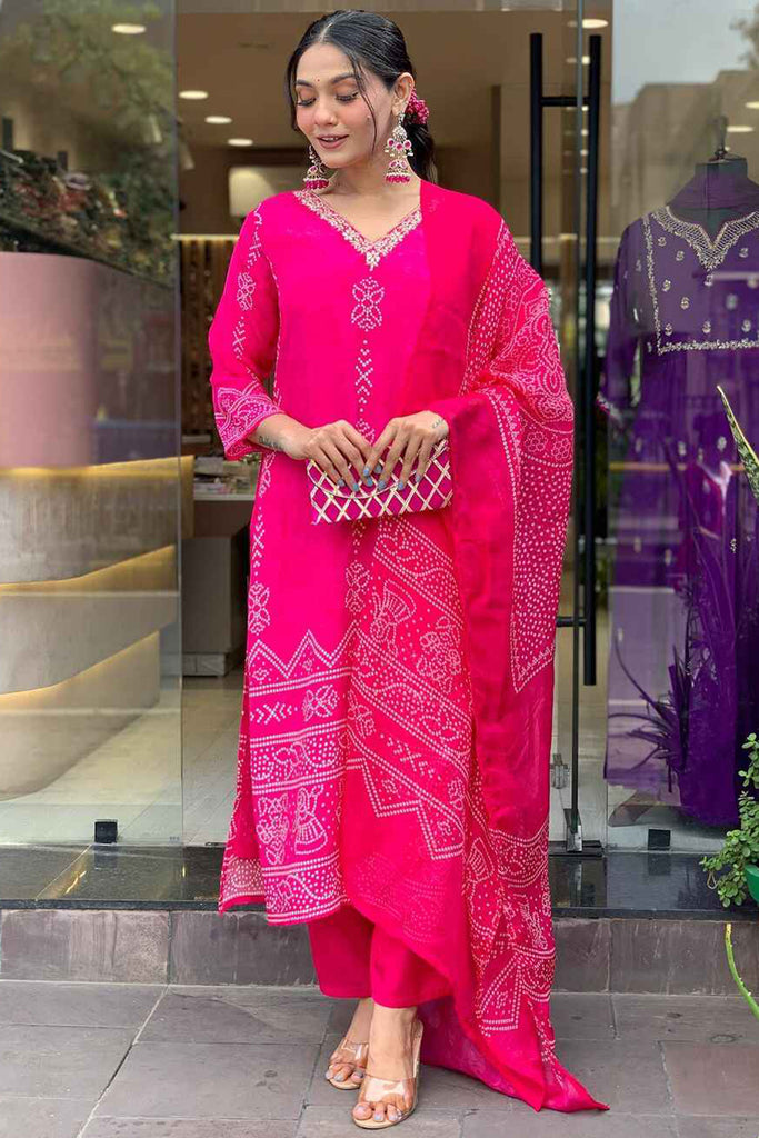 Awesome Pink Printed Crepe Pant Suit With Bandhani Dupatta